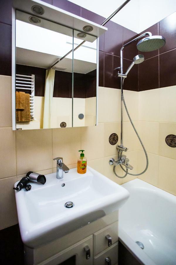 Apartments On Sholom Aleichem Та Ще Варіант Поруч Lviv Exterior photo